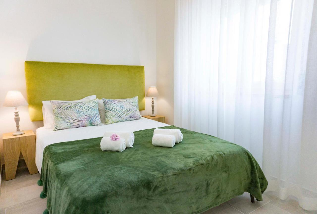 Lalitana Center Apartment Lagos Esterno foto